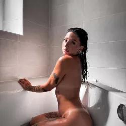 Lirpa nude — photo porn leak MYM