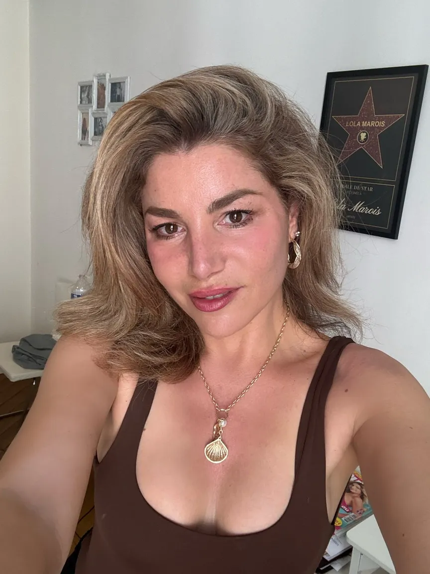 Lolamarois75 nude leak — photo porn MYM de Lolamarois75 nue