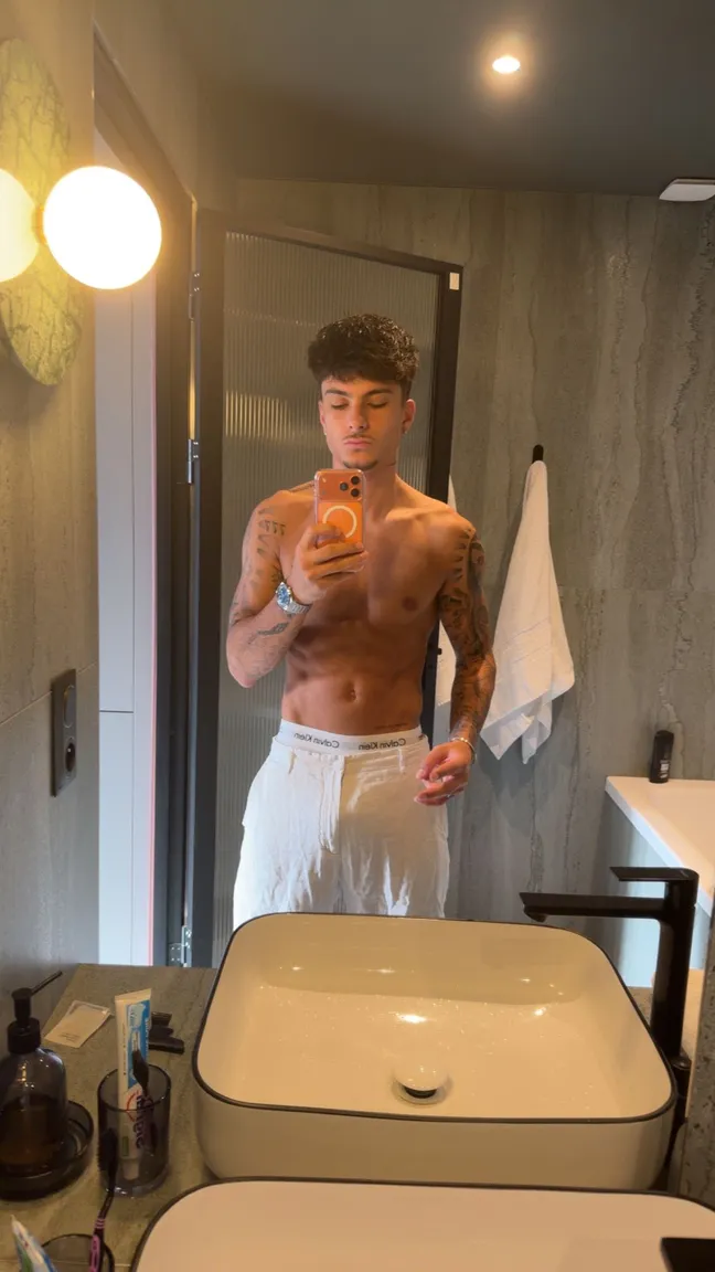 Lucasblgn nude leak — photo porn MYM de Lucasblgn nue