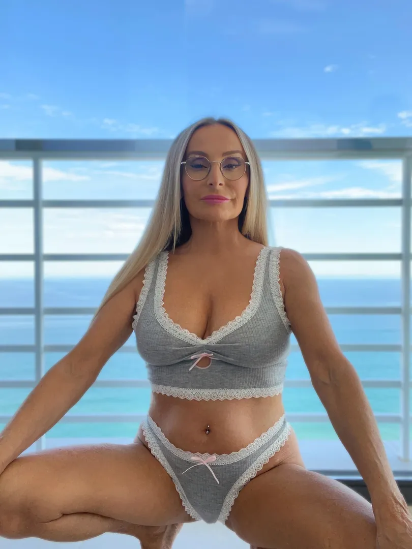 Mamanpomponette nude leak — photo porn MYM de Mamanpomponette nue