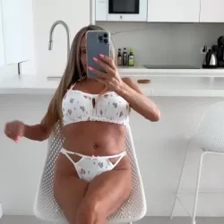 Mamanpomponette nude — vidéo porn leak MYM