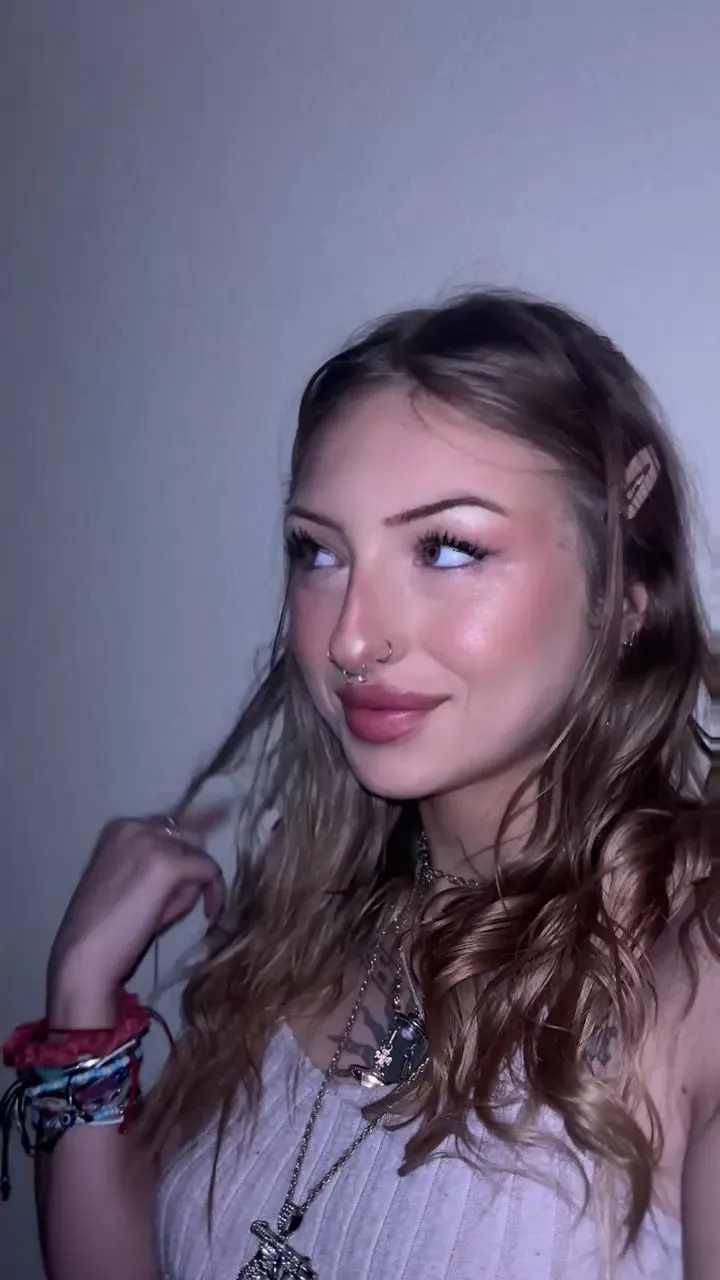Mayobinks nude leak — vidéo porn MYM de Mayobinks nue