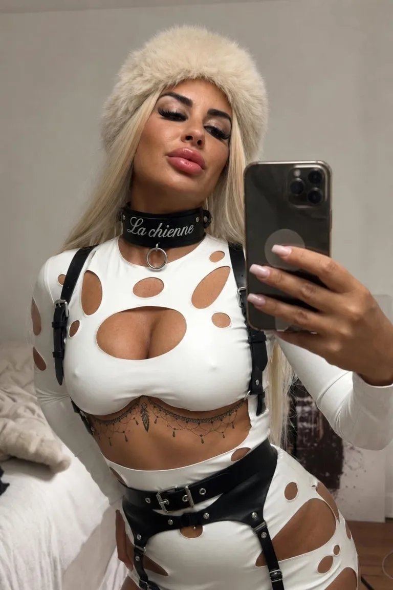 Nabila_cam4 nude leak — photo porn MYM de Nabila_cam4 nue