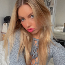 Photo de Naughtymallaury