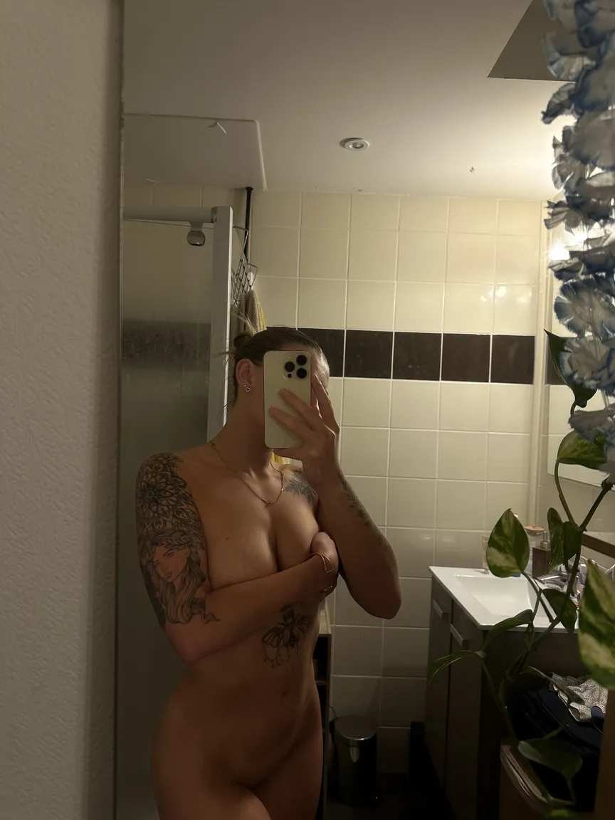 Nolweenstar_x nude leak — photo porn MYM de Nolweenstar_x nue