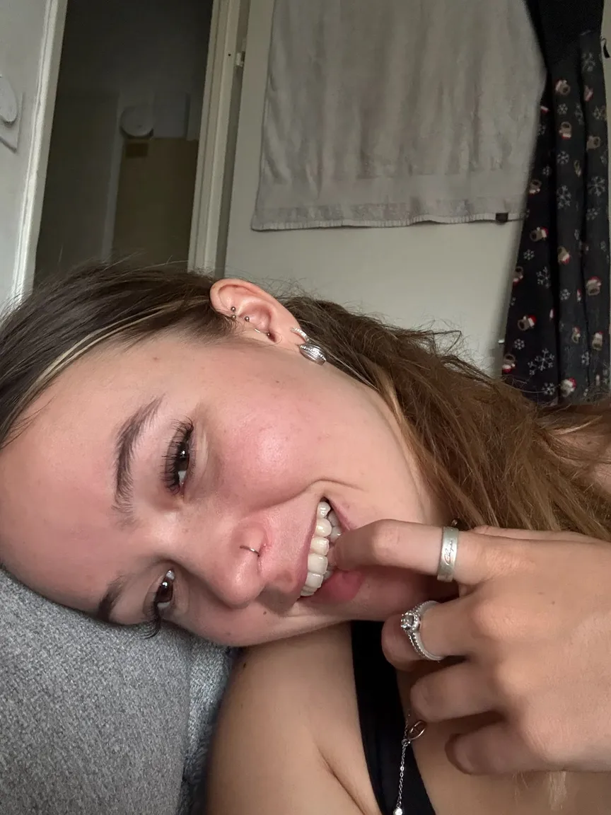 Paulineonlinee nude leak — photo porn MYM de Paulineonlinee nue