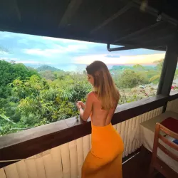 Média similaire de Petite-gaby