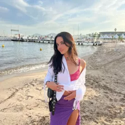 Média similaire de Petite-gaby