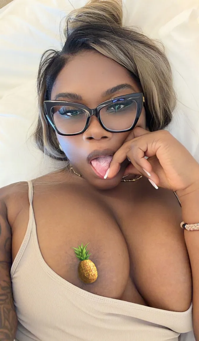 Quinn1 nude leak — photo porn MYM de Quinn1 nue