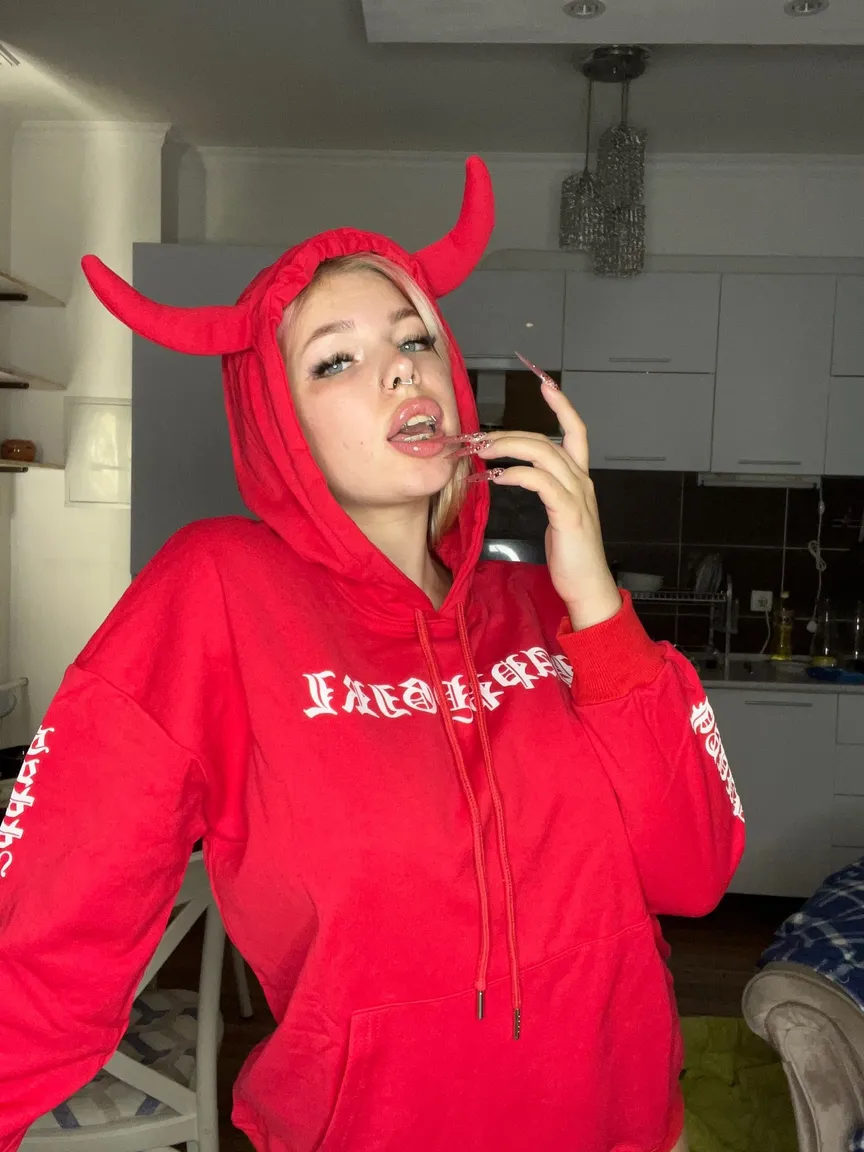 Ritawarner nude leak — photo porn MYM de Ritawarner nue
