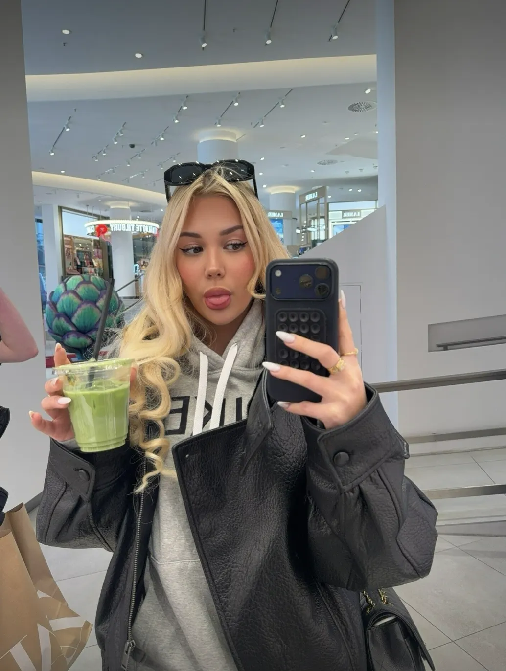 Photo de Samantra - MYM