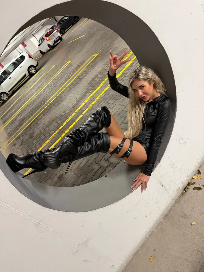 Sandylein nude leak — photo porn MYM de Sandylein nue