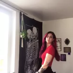 Vidéo similaire de Secretrainbow
