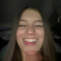 Sucette-girl nude — photo porn leak MYM