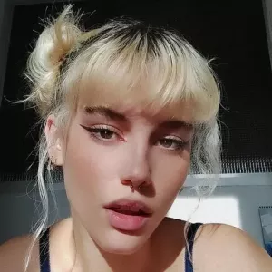 Photo de profil de Naughty_peach