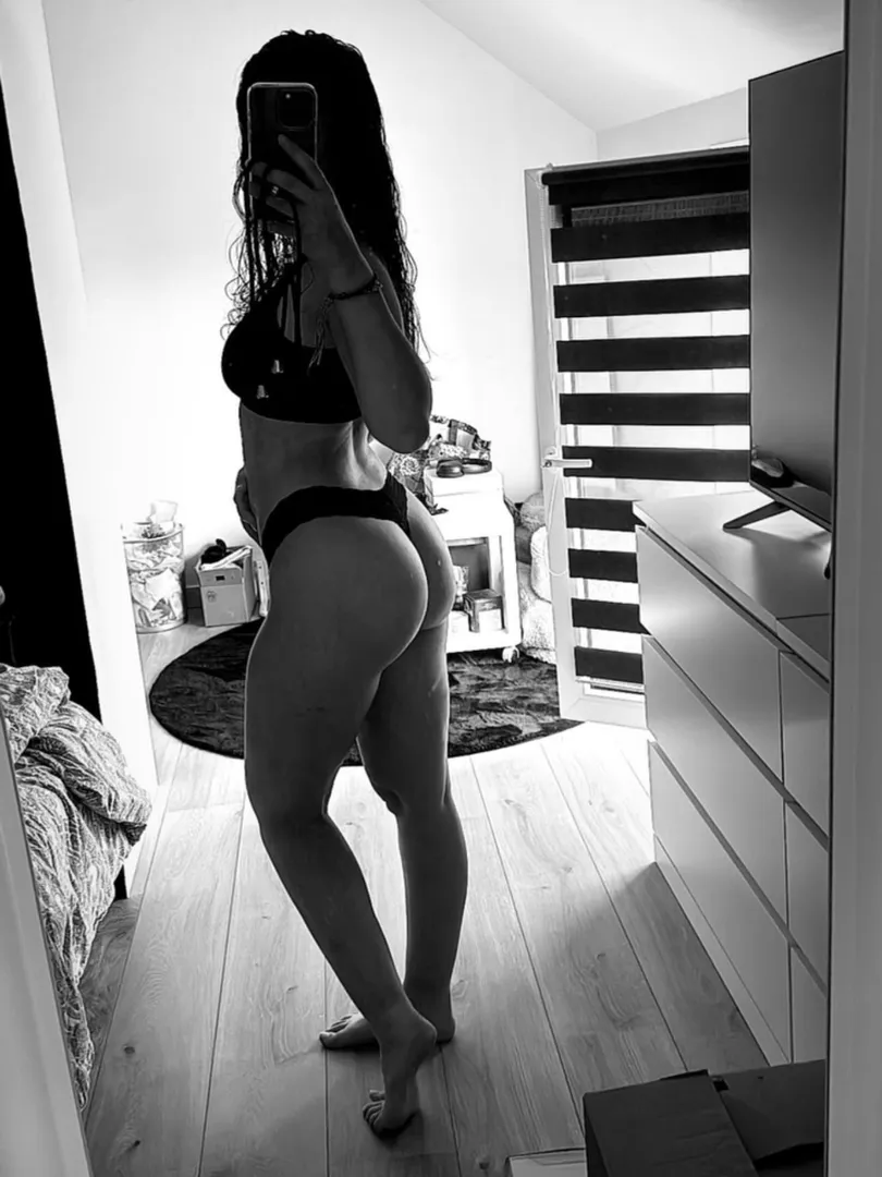 Photo de Uccellora_model - MYM