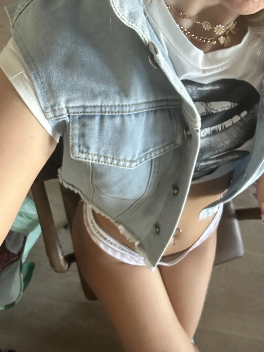 Valoucamx nude leak — photo porn MYM de Valoucamx nue