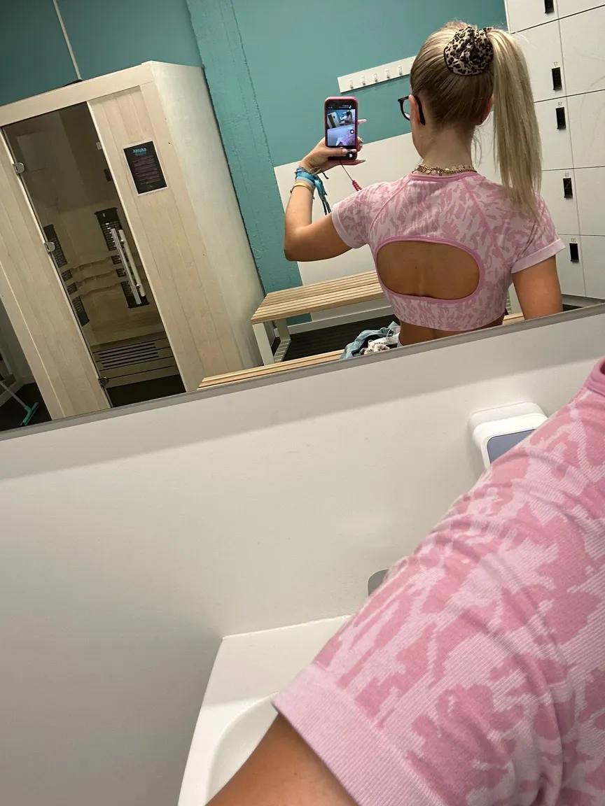 Valoucamx nude leak — photo porn MYM de Valoucamx nue