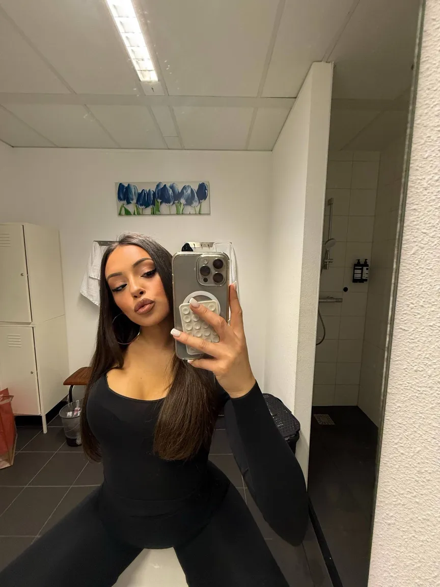Yaminaxm nude leak — photo porn MYM de Yaminaxm nue